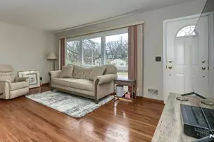 96 E Lions Head, Wayne, NJ 07470 - Photo 5