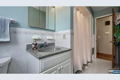 96 E Lions Head, Wayne, NJ 07470 - Photo 11