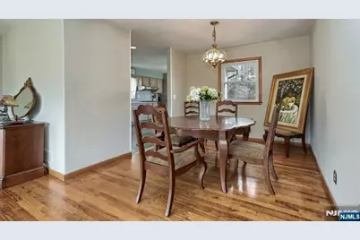 96 E Lions Head, Wayne, NJ 07470 - Photo 7