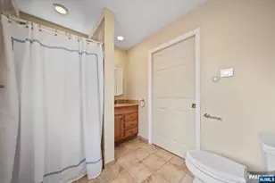 26 Wostbrock Ln, Midland Park, NJ 07432 - Photo 13