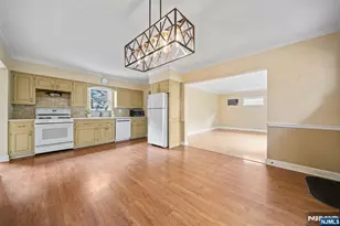 26 Wostbrock Ln, Midland Park, NJ 07432 - Photo 5