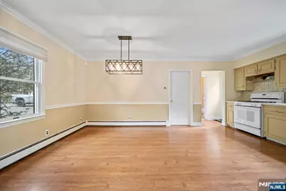 26 Wostbrock Lane, Midland Park, NJ 07432 - Photo 7