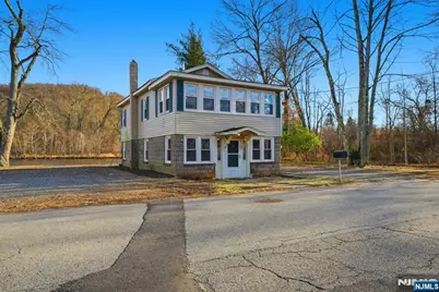 75 Lakeview Terrace, Oakland, NJ 07436 - Photo 3