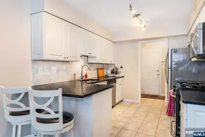 8 Tulip Crescent 2D #2D, Little Falls Township, NJ 07424 - Photo 3