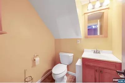 418 Taylor Avenue, Hackensack, NJ 07601 - Photo 5