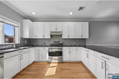 442 Washington Avenue C0442 #C0442, Cliffside Park, NJ 07010 - Photo 5