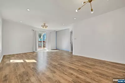 30 Columbia Terrace 2 #2, Edgewater, NJ 07020 - Photo 9