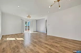 30 Columbia Terrace 2, Edgewater, NJ 07020 - Photo 9