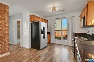 30 Columbia Terrace 2, Edgewater, NJ 07020 - Photo 5