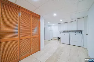 18 Lakeview Ave 181, Leonia, NJ 07605 - Photo 27