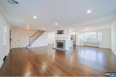 18 Lakeview Avenue 181 #181, Leonia, NJ 07605 - Photo 3