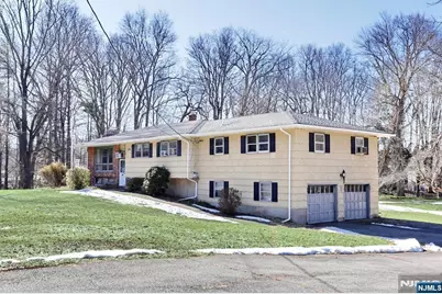 219 Haven Road, Franklin Lakes, NJ 07417 - Photo 3