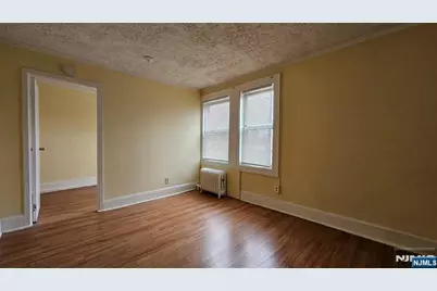 18 Forest Avenue 2 Fl #2 Fl, Englewood, NJ 07631 - Photo 5