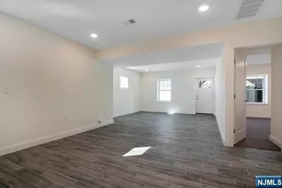 734 2nd Avenue 1 #1, Lyndhurst Township, NJ 07071 - Photo 15