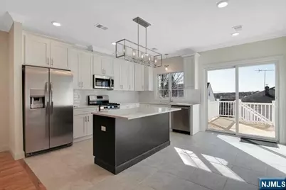 734 2nd Avenue 1 #1, Lyndhurst Township, NJ 07071 - Photo 5