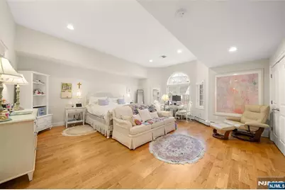 463 8th Street B #B, Palisades Park, NJ 07650 - Photo 17