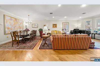 463 8th Street B #B, Palisades Park, NJ 07650 - Photo 5