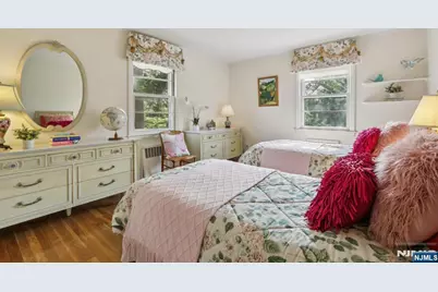 185 Beechwood Road, Ridgewood, NJ 07450 - Photo 19