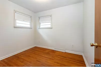 144 Redwood Avenue, Wayne, NJ 07470 - Photo 13