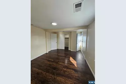 240 Copeland Avenue 2 #2, Lyndhurst Township, NJ 07071 - Photo 11