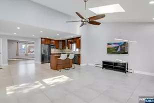 565 Center St, Wood Ridge, NJ 07075 - Photo 5