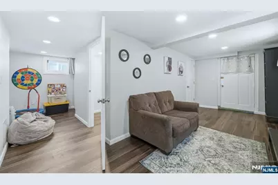 33 Beechwood Avenue, Bogota, NJ 07603 - Photo 29