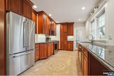 75 Central Avenue 2 #2, Montclair, NJ 07042 - Photo 1