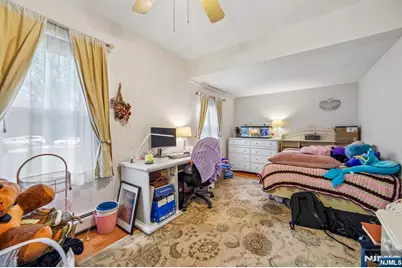 28 E Liberty Avenue, Hillsdale, NJ 07642 - Photo 11