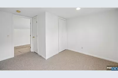 28 E Liberty Avenue, Hillsdale, NJ 07642 - Photo 19