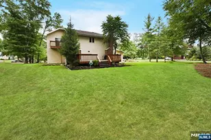 22 Gloria Dr, Allendale, NJ 07401 - Photo 5