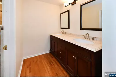 22 Gloria Drive, Allendale, NJ 07401 - Photo 21