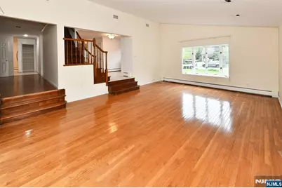 22 Gloria Drive, Allendale, NJ 07401 - Photo 11