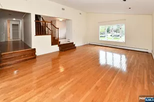 22 Gloria Dr, Allendale, NJ 07401 - Photo 11