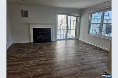 2 Markham Circle, Englewood, NJ 07631 - Photo 5