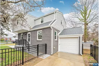 136 Palsa Avenue, Elmwood Park, NJ 07407 - Photo 21