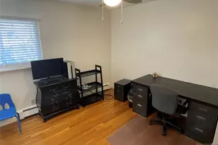 950 S Plympton St, New Milford, NJ 07646 - Photo 9