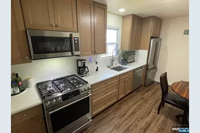 950 S Plympton Street, New Milford, NJ 07646 - Photo 5