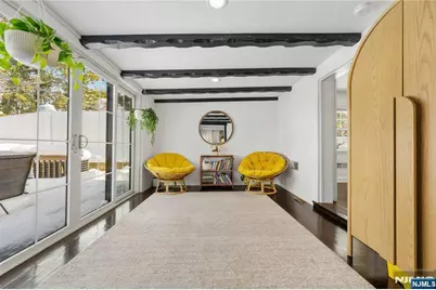 609 Wyndham Road, Teaneck Township, NJ 07666 - Photo 15