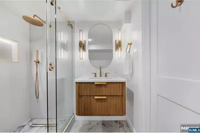 609 Wyndham Road, Teaneck Township, NJ 07666 - Photo 35