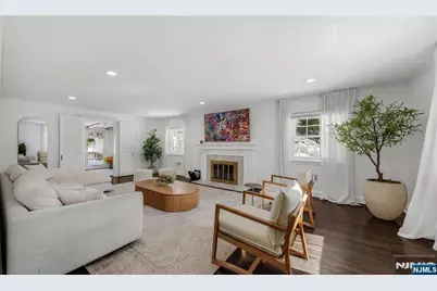 609 Wyndham Road, Teaneck Township, NJ 07666 - Photo 3