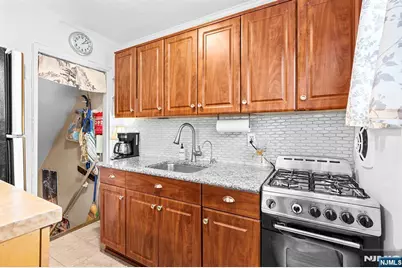 1292 Teaneck Road B #B, Teaneck Township, NJ 07666 - Photo 3