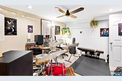 1292 Teaneck Road B #B, Teaneck Township, NJ 07666 - Photo 17