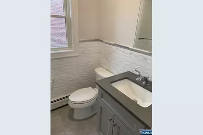 526 Glen Avenue A #A, Palisades Park, NJ 07650 - Photo 5