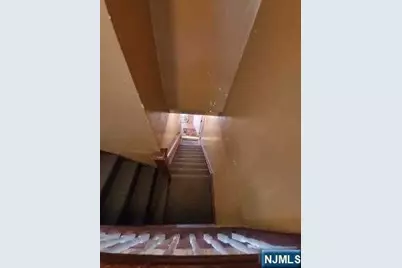 24 Washington Place 2 #2, Teaneck Township, NJ 07666 - Photo 7