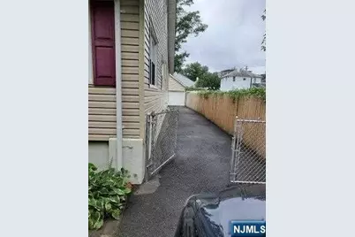 24 Washington Place 2 #2, Teaneck Township, NJ 07666 - Photo 5