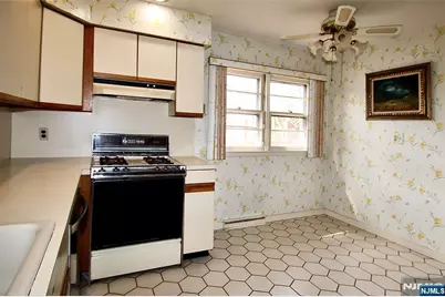 5-22 Dorothy Street, Fair Lawn, NJ 07410 - Photo 9