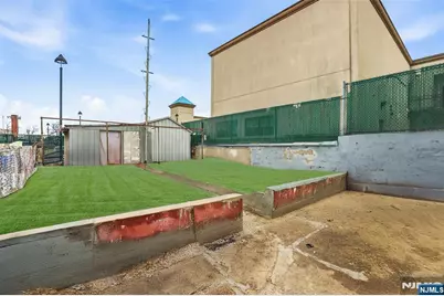 82 Randolph Avenue, Clifton, NJ 07011 - Photo 5