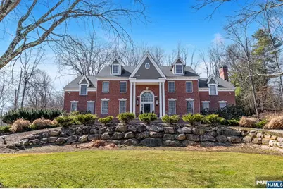 18 Sunflower Drive, Upper Saddle River, NJ 07458 - Photo 1