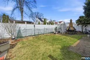 39 Voorhees St, Teaneck Township, NJ 07666 - Photo 5