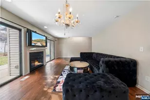 207 Stephanie Dr, Caldwell, NJ 07006 - Photo 5